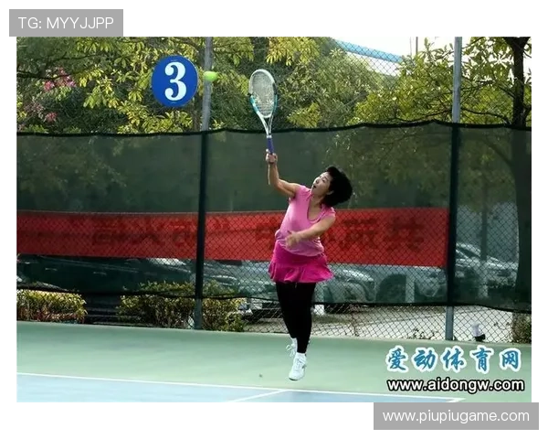 成都网球队耐力训练引发热议球迷与专家观点大碰撞